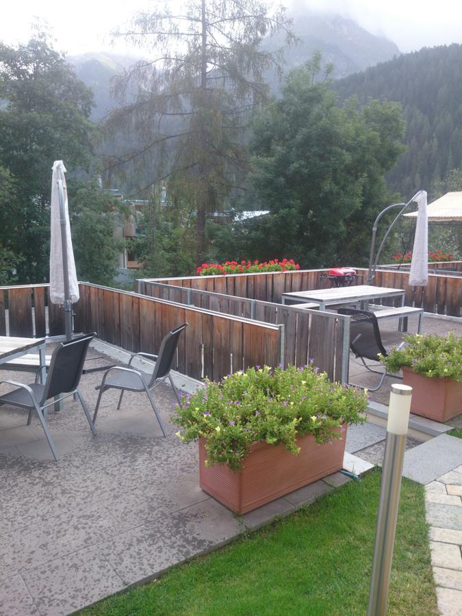 Feriendorf Uorsin Scuol Zewnętrze zdjęcie